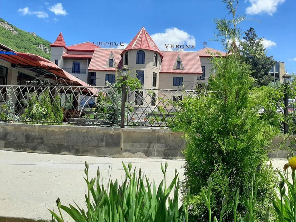 Jermuk Verona Resort エクステリア 写真